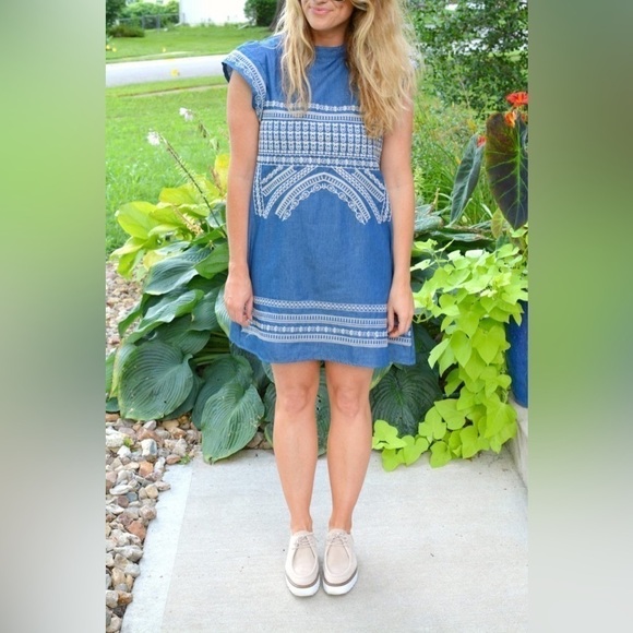 Chambray embroidered ready for spring mini dress - Picture 3 of 6